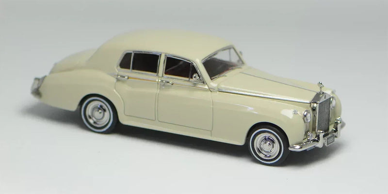 Rolls Royce Silver Cloud 1955, 1:64 Scale (Ivory) — image 2