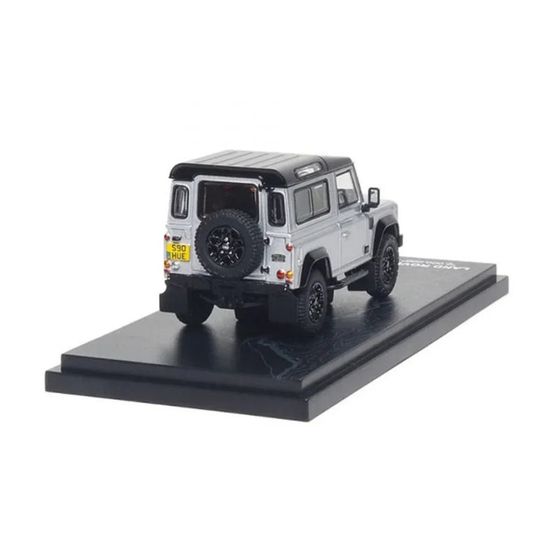 Land Rover Defender 90 (2,000,000Pcs Edition-2015), 1:64 Scale — image 2