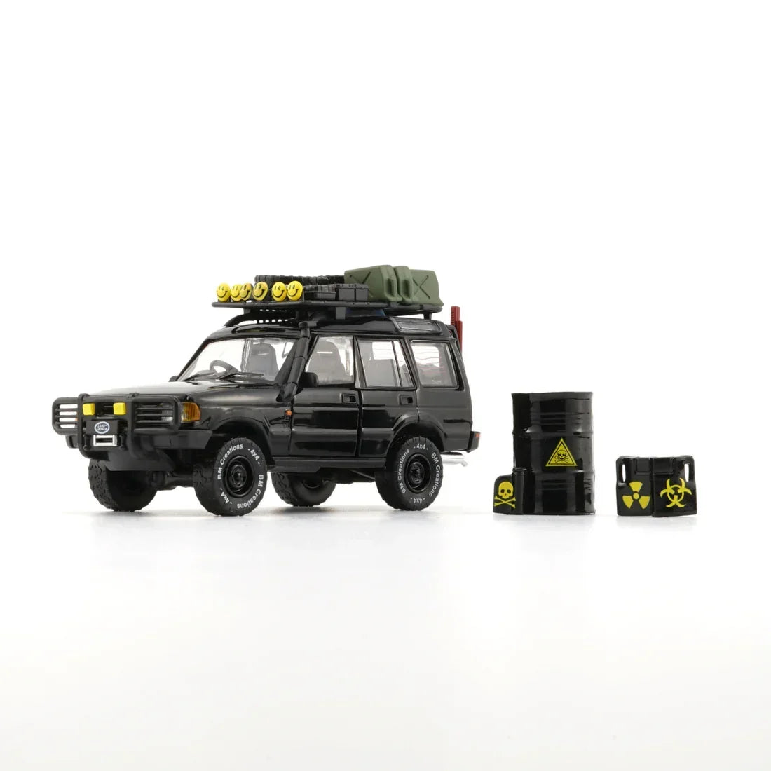 Land Rover Discovery 1 with Accessory 1998, 1:64 Scale (Black) — image 3