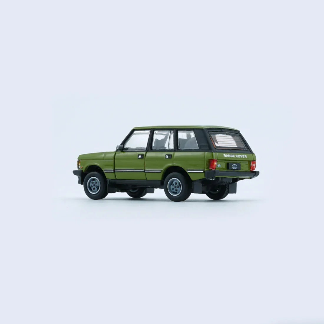 Land Rover Range Rover Classic LSE-Classic, 1:64 Scale (Green) — image 3