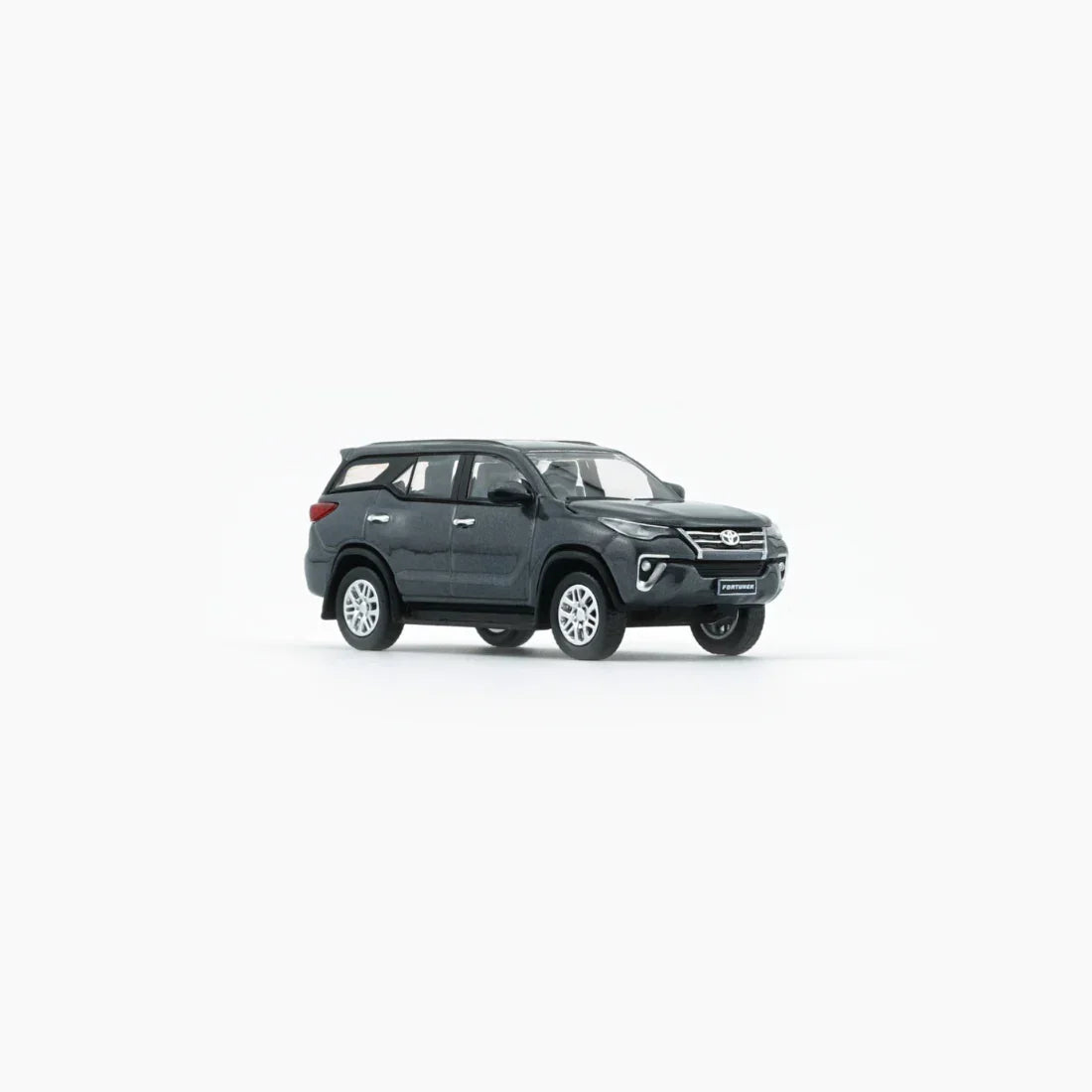 Diecast Toyota Fortuner 2018, 1:64 Scale (Silver) — image 6
