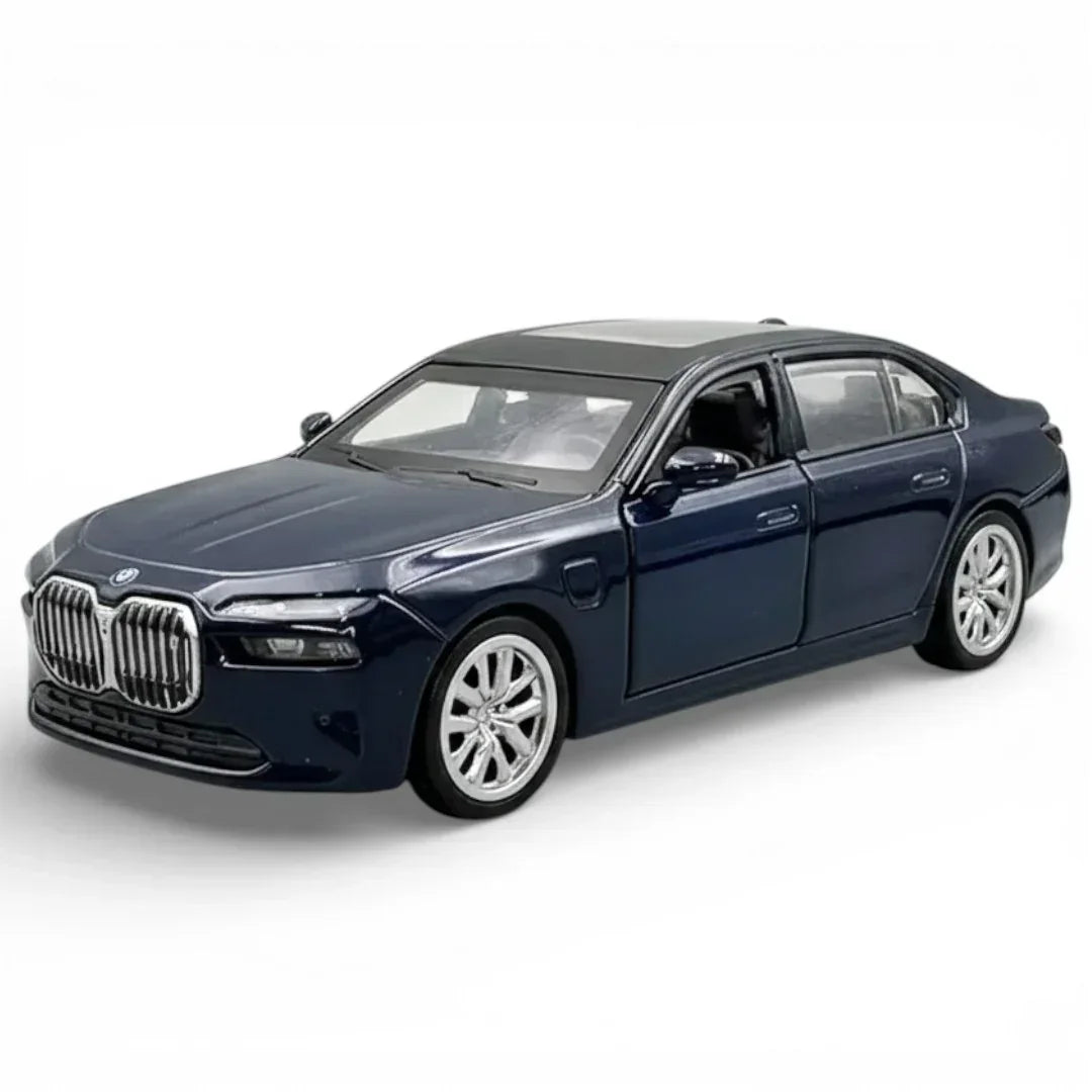 BMW I7, 1:43 Scale (Blue) — image 1