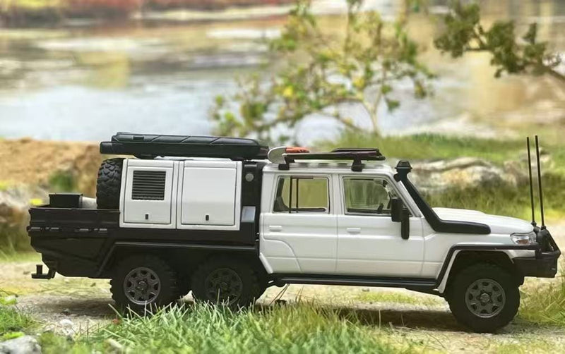 *PRE-ORDER* Land Cruiser LC79Double Cabin, 6x6 Off-Load Light Pickup, 1:64 Scale (White) — image 2