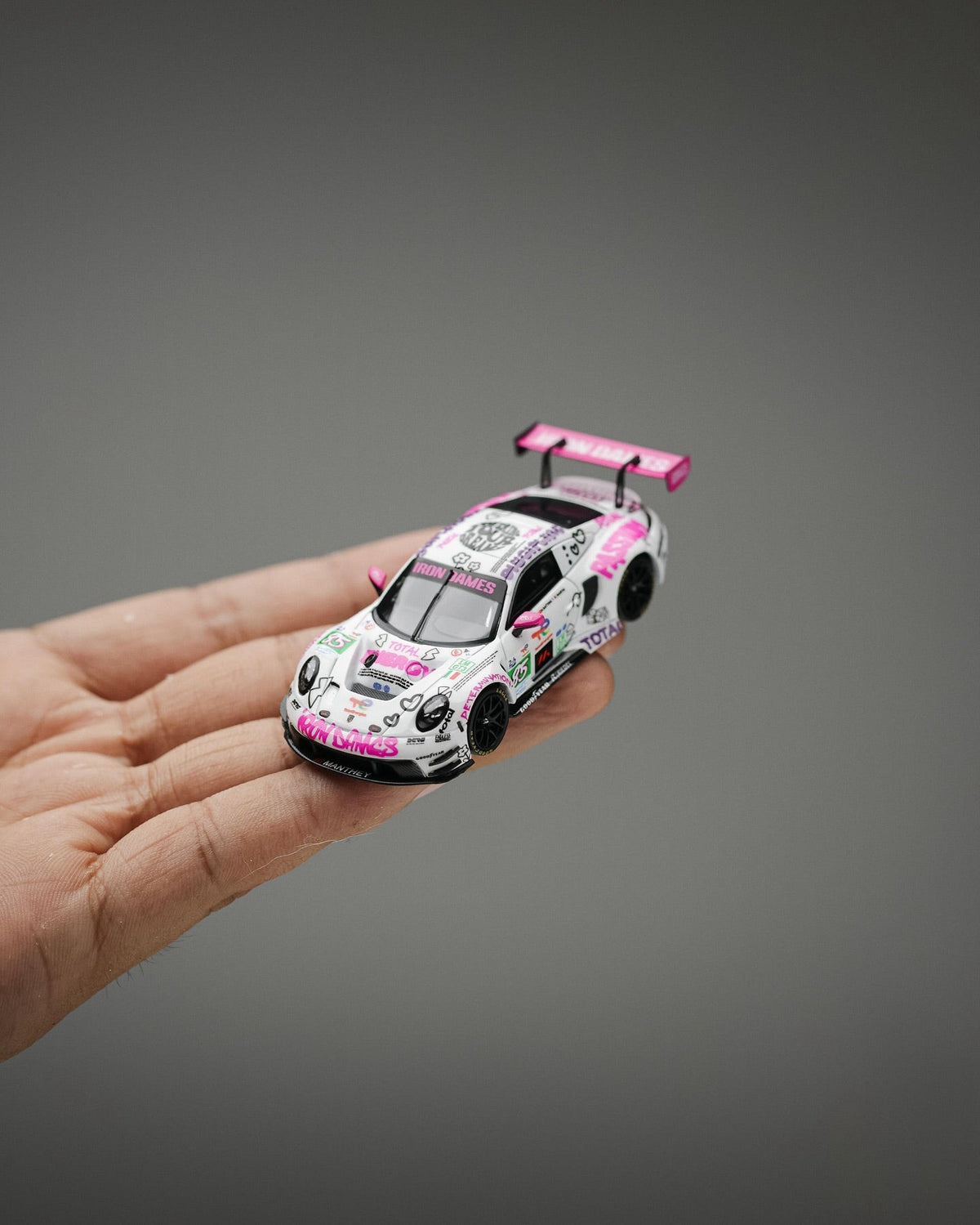 *PRE-ORDER* Porsche diecast 911 GT3 R Iron Dames - 2025 Lemans 24H LMGT3 #85, 1:64 Scale — image 3