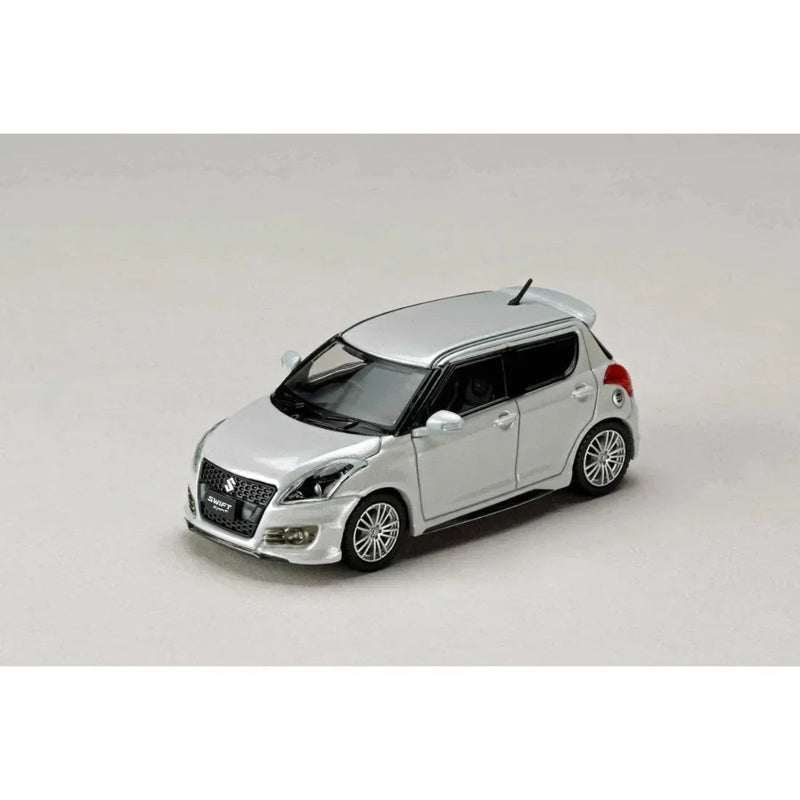 *PRE-ORDER* Swift Sport ZC32S, 1:64 Scale (Snow White Pearl) — image 1