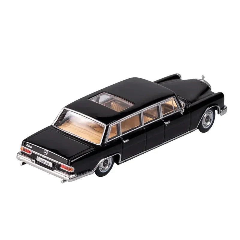 Mercedes-Benz 600 Pullman Limousine No.33, 1:64 Scale (Black) — image 1