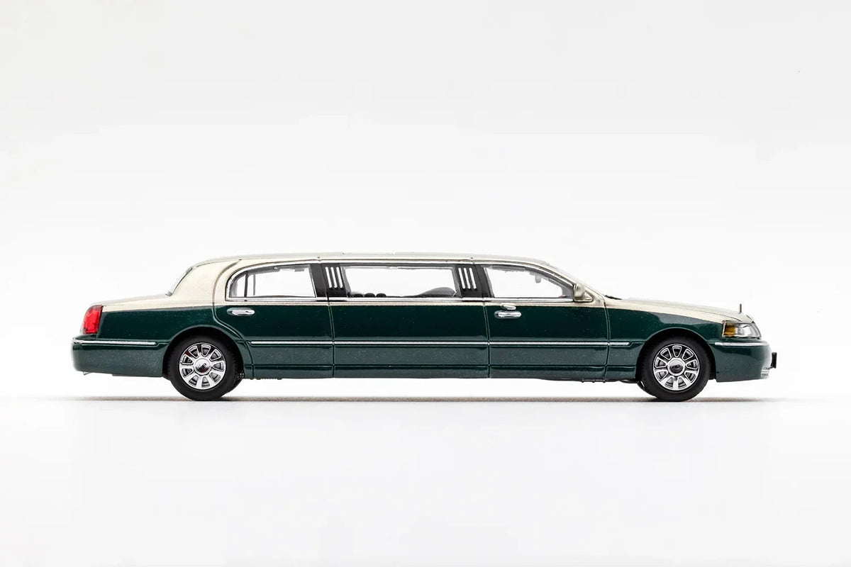 Extended Lincoln Champagne, 1:64 Scale (Gold & Dark Green Two-Tone) — image 3