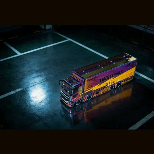 *HEC 2026* Liberty Walk Athlete Tone Mitsubishi Fuso Super Great, 1:64 Scale (Multicolor) — image 1