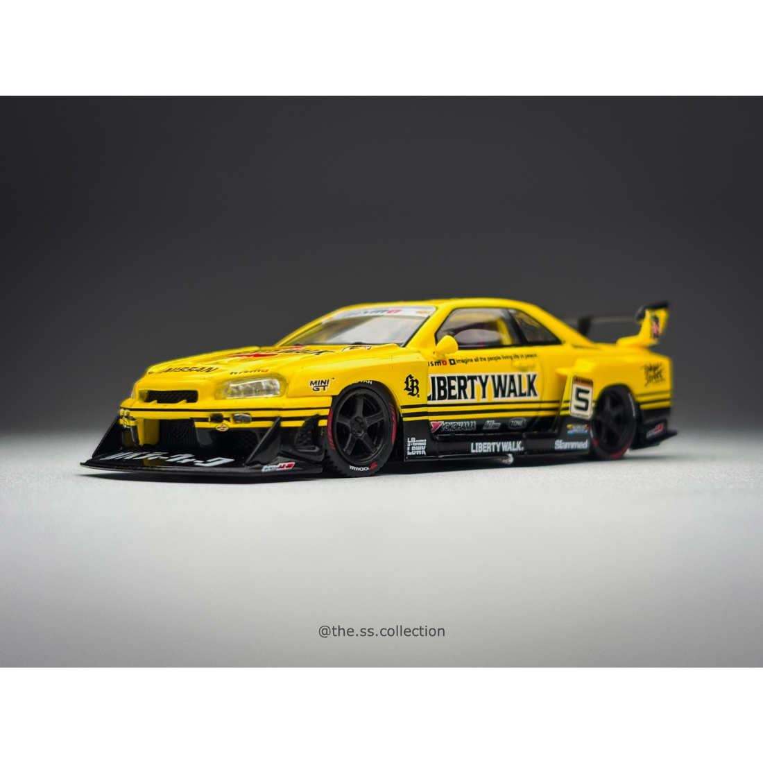 Nissan Skyline ER34 LBWK, 1:64 Scale (Yellow) — image 1