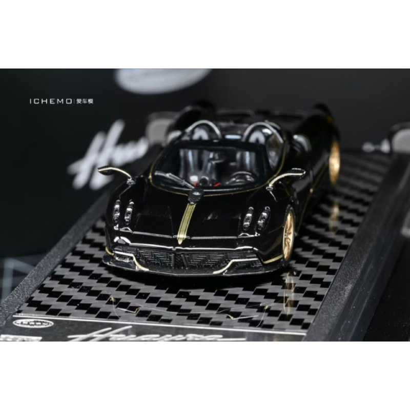 *HKTCS* Pagani Huayra Roadster, 1:64 Scale — image 1