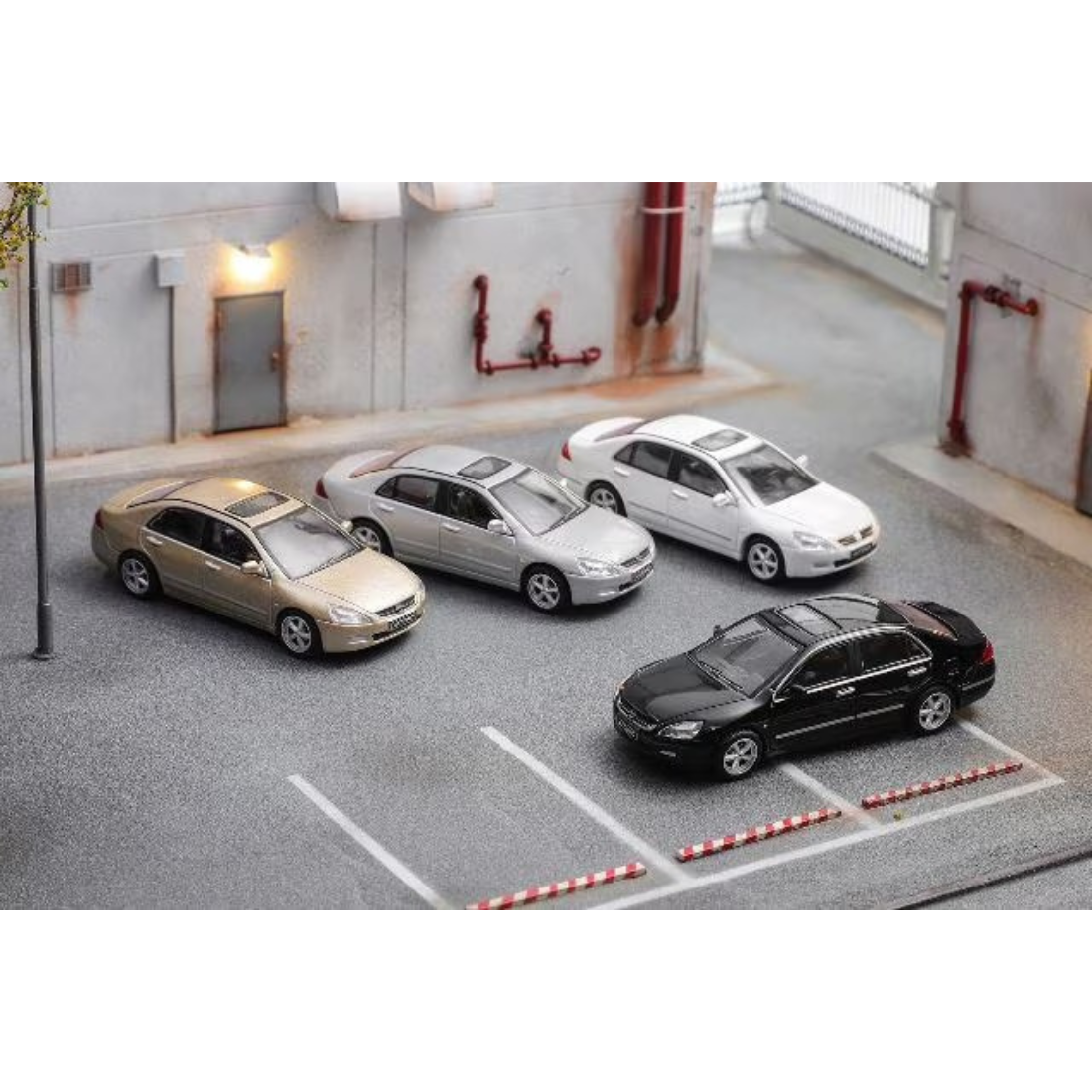 *PRE-ORDER* Honda Accord 2005, 1:64 Scale (Golden) — image 2