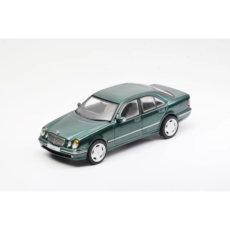 *PRE-ORDER* Mercedes-Benz E55 AMG, 1:64 Scale (Green) — image 2