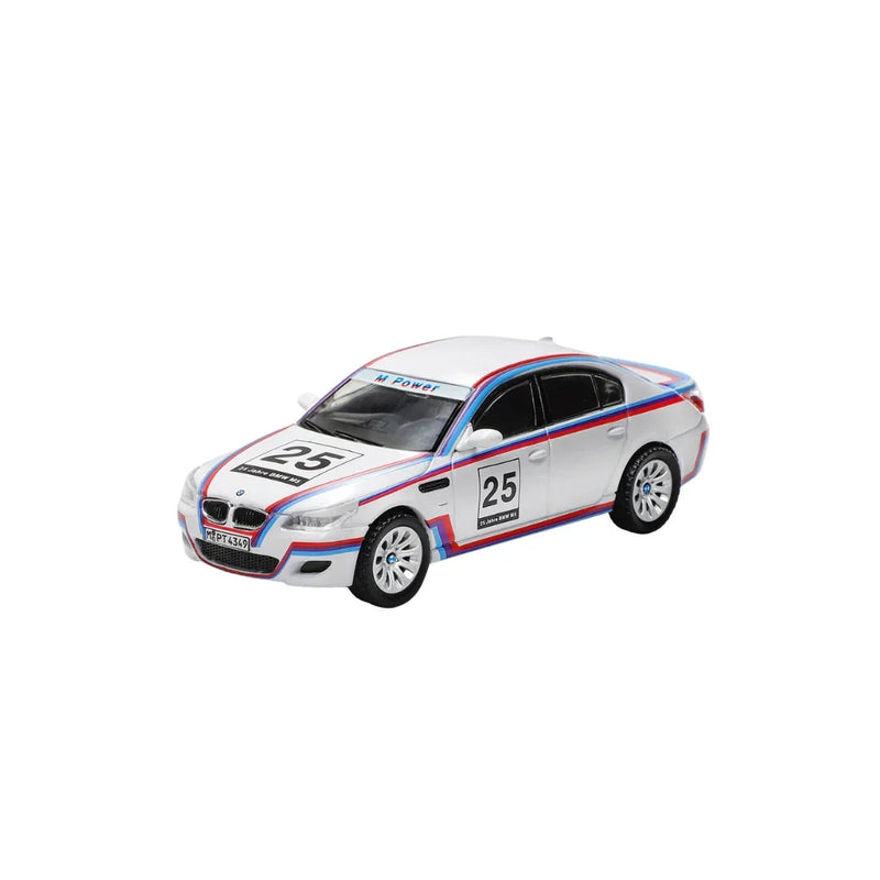 BMW M5 E60, 1:64 Scale — image 1