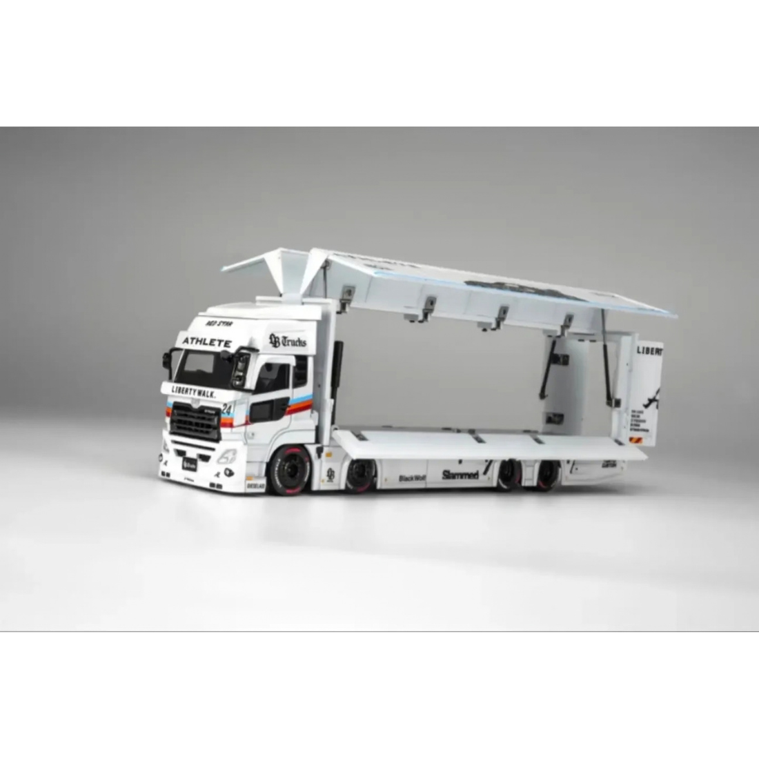 *PRE-ORDER* LB-TRUCKS UD Quon Cargo Truck (Limited to 2999pcs), 1:64 Scale (Athlete White) — image 3