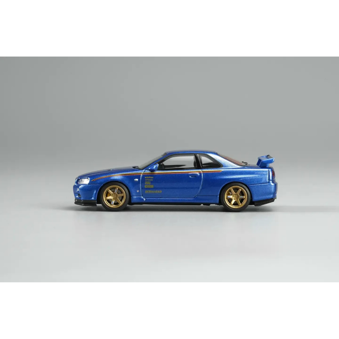 *HKTCS 2026* Nissan Skyline GT-R R34 Customized Bayside Blue (Limited to 399pcs), 1:64 Scale — image 3