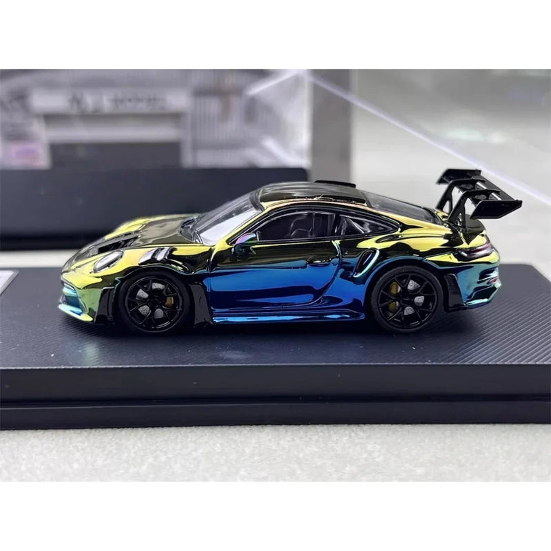Porsche diecast 911 GT3 RS (Limited to 499pcs), 1:64 Scale (Chrome Multicolor) — image 2