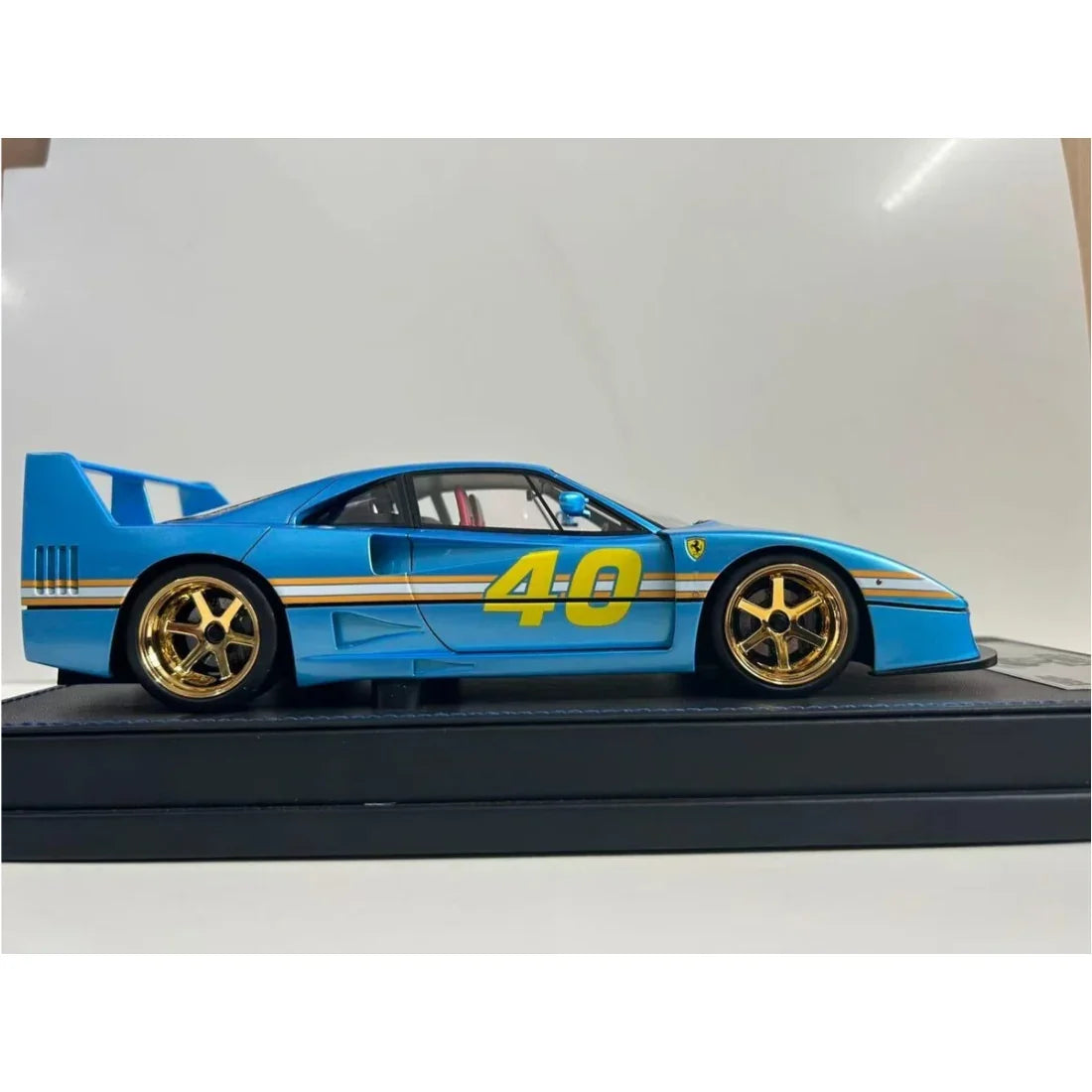 Larry Wood International Diecast Show The legend Asia Tour Ferrari F40 Resin (Limited to 30) 2026, 1:18 Scale (Blue) — image 4