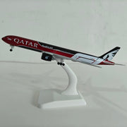 Qatar Airways Formula 1 Special Livery Boeing 777-300ER — image 1