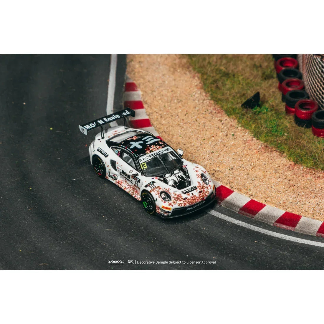 *PRE-ORDER* Porsche diecast 911 GT3 R Suzuka 1000km Intercontinental GT Challenge Phantom Global Racing Sun Jingzu / Adderly Fong / Nico Menzel 2025, 1:64 Scale — image 5