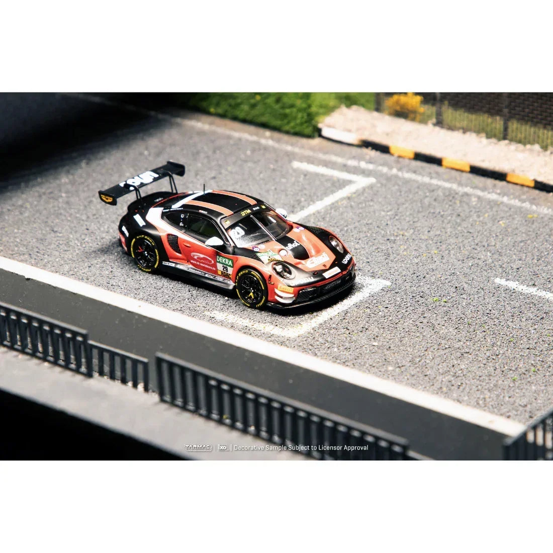 *PRE-ORDER* Porsche diecast 911 GT3 R DTM 2026 Bastian Buus, 1:64 Scale — image 5
