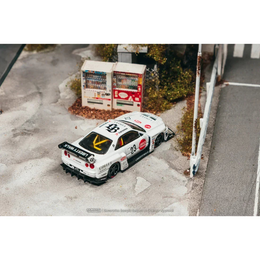 *PRE-ORDER* LB-ER34 Super Silhouette SKYLINE, 1:64 Scale (White) — image 5