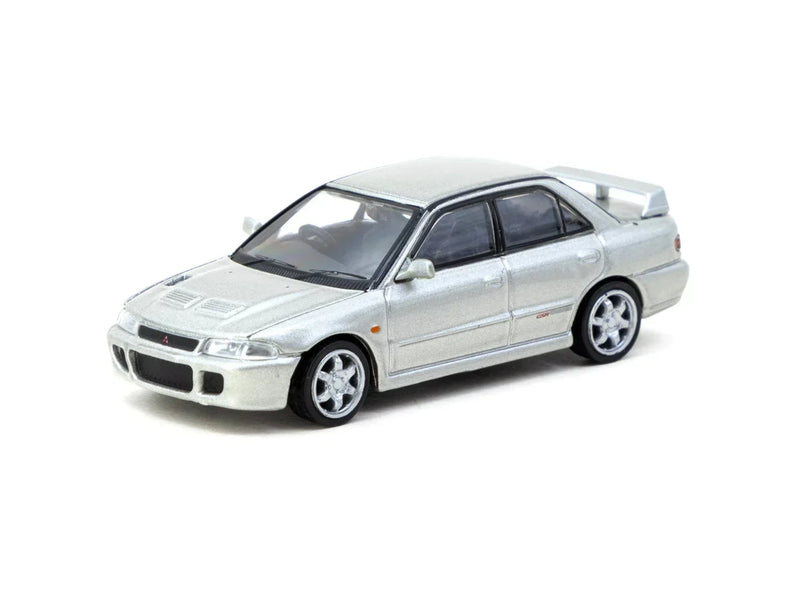 Mitsubishi Lancer GSR Evolution with Tarmac Cards - Global64, 1:64 Scale (Silver) — image 1