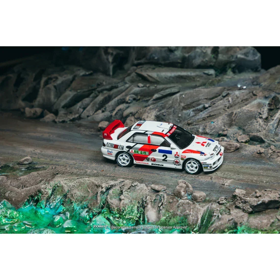 *PRE-ORDER* Mitsubishi Lancer Evolution III Hong Kong Beijing Rally Winner Ari Vatanen / Christian Gilbert (Chance of Chase Car) 1996, 1:64 Scale — image 5