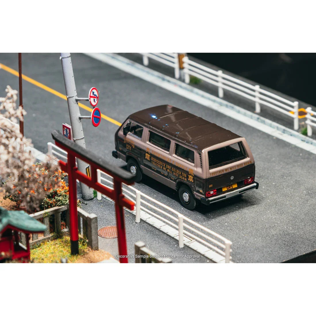 GRS X Tarmac Works Volkswagen T3 Van, 1:64 Scale — image 3