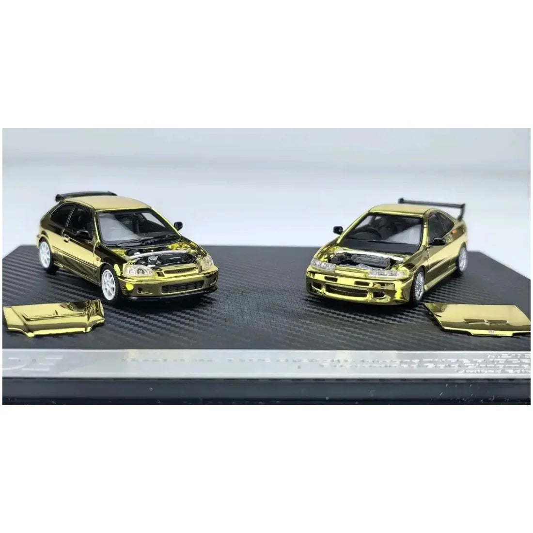 *TDE 2026* Honda Civic Type R (EK9) & Integra Type R (Mugen) Twin Set (Limited to 299 Sets), 1:64 Scale (Gold Chrome) — image 4