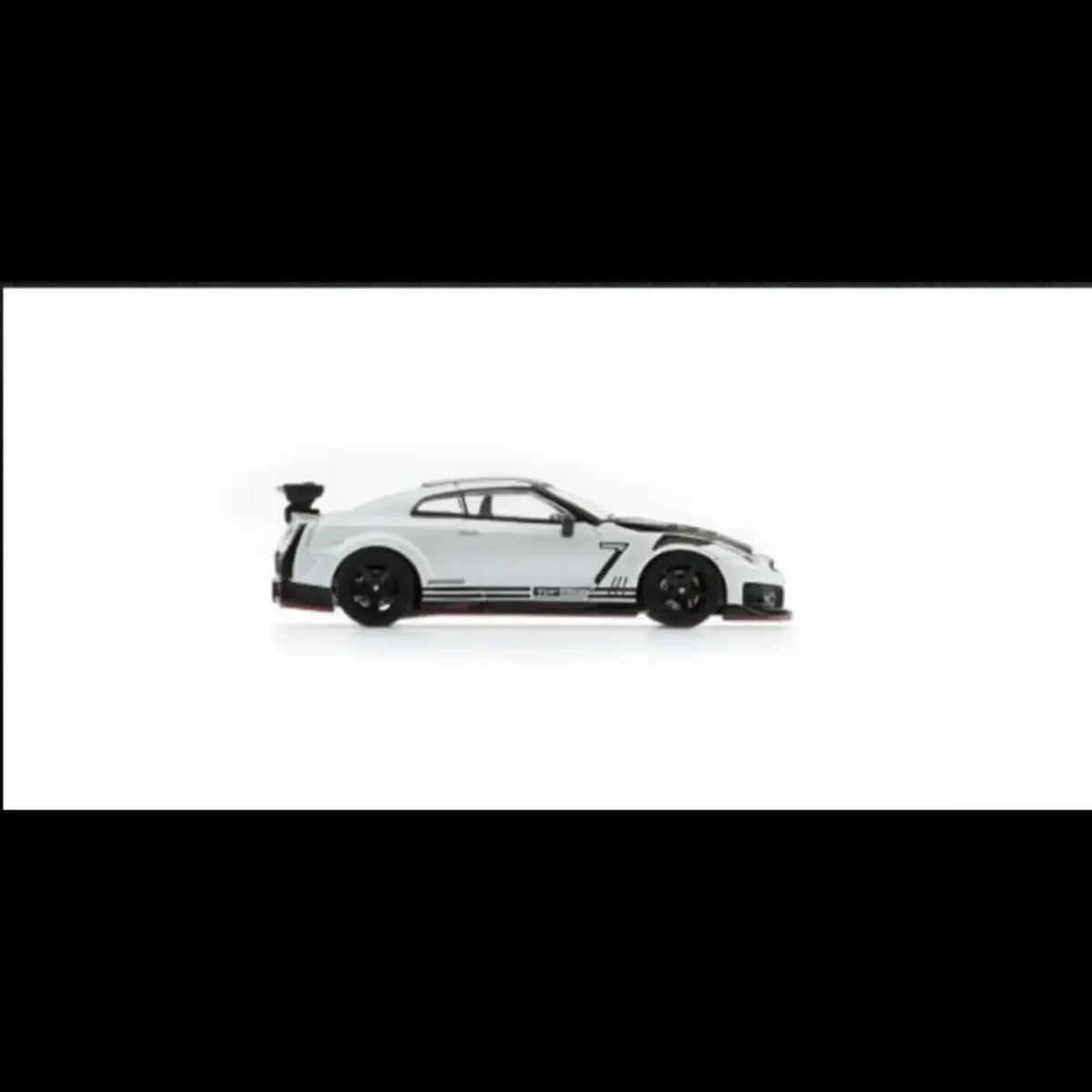 *TMCS 2026* Top Secret 35GT-R White Pearl Matte with Carbon Bonnet, 1:64 Scale — image 7