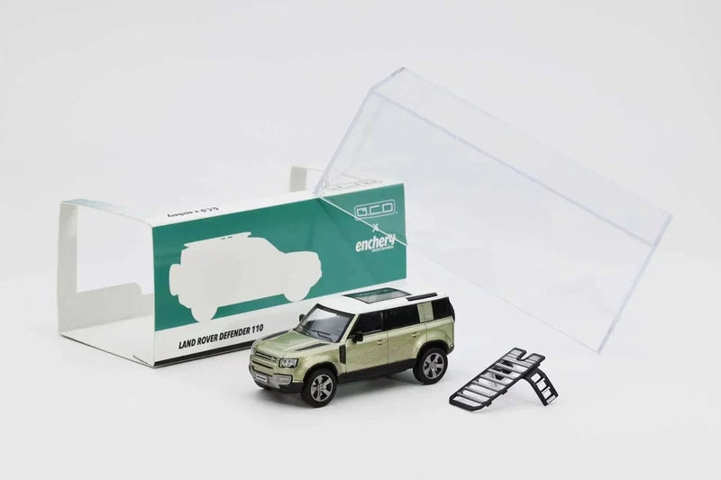 *PRE-ORDER* 2021 Land Rover Defender 110, 1:64 Scale (Green) — image 1