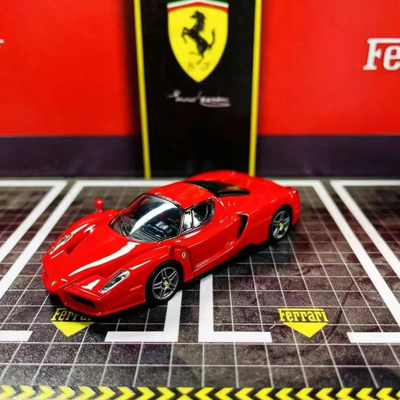 *PRE-ORDER* Ferrari Enzo (Visible Engine) Rosso Corsa, 1:64 Scale — image 1