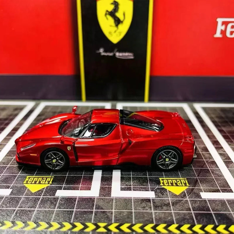 *PRE-ORDER* Ferrari Enzo (Visible Engine), 1:64 Scale (Metallic Red) — image 2