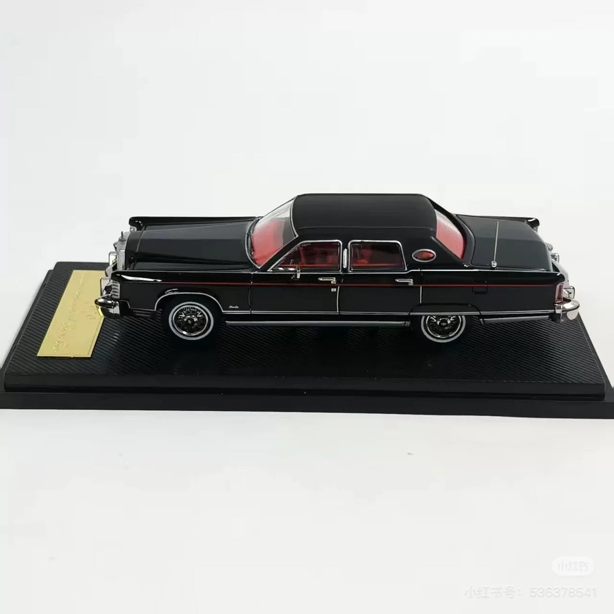 Lincoln Continental 1979 Town Car (Limited to 999pcs), 1:64 Scale — image 3