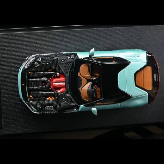 Ferrari 12 Cilindri Coupe, 1:64 Scale (Trevi Green) — image 2