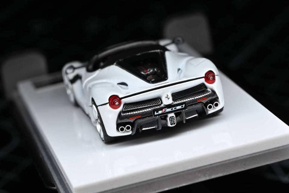 *PRE-ORDER* Laferrari Aperta (F150) Bianco, 1:64 Scale (White) — image 4