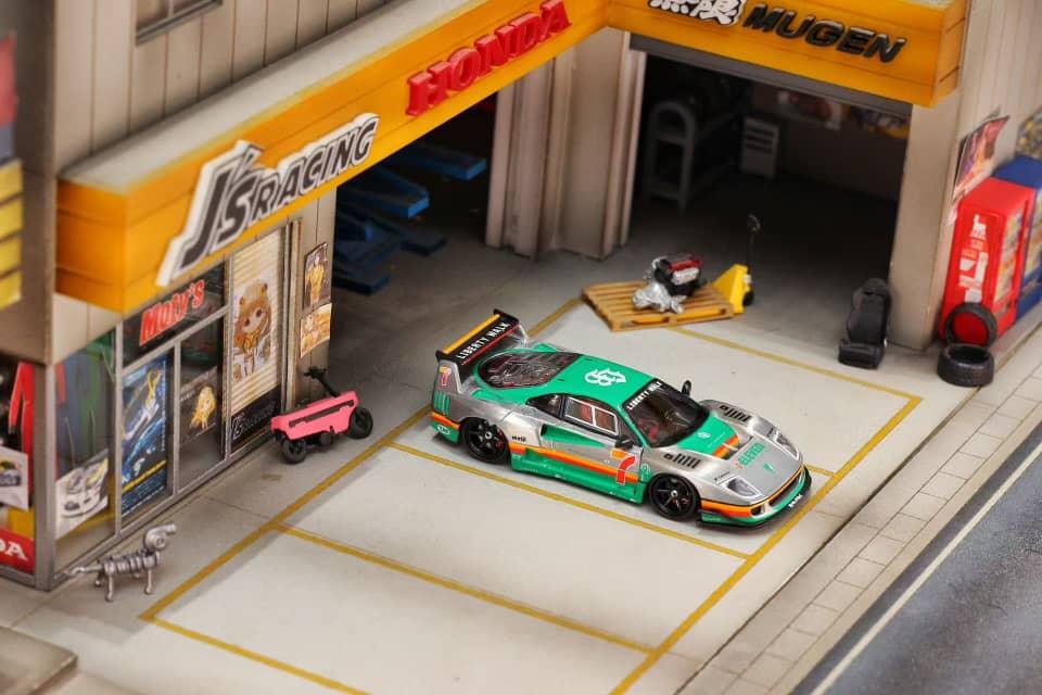 *PRE-ORDER* Liberty Walk F40 RAW 7-Eleven Livery, 1:64 Scale — image 3