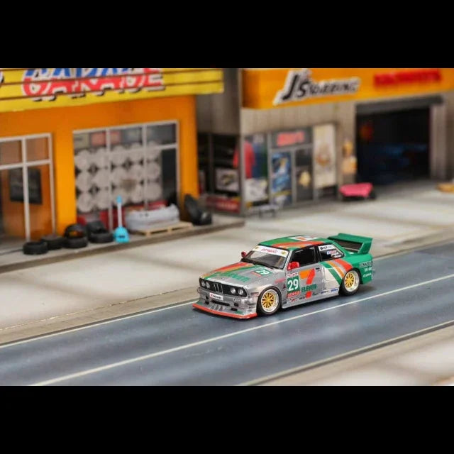 *PRE-ORDER* BMW M3 E30 RAW 7-Eleven Livery, 1:64 Scale — image 1