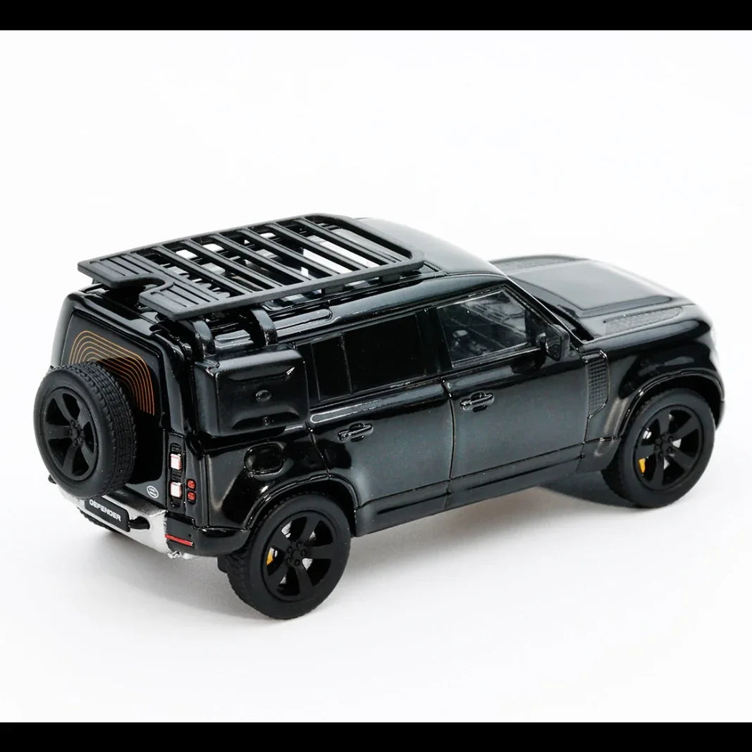 *PRE-ORDER* Land Rover Defender D110, 1:64 Scale — image 4