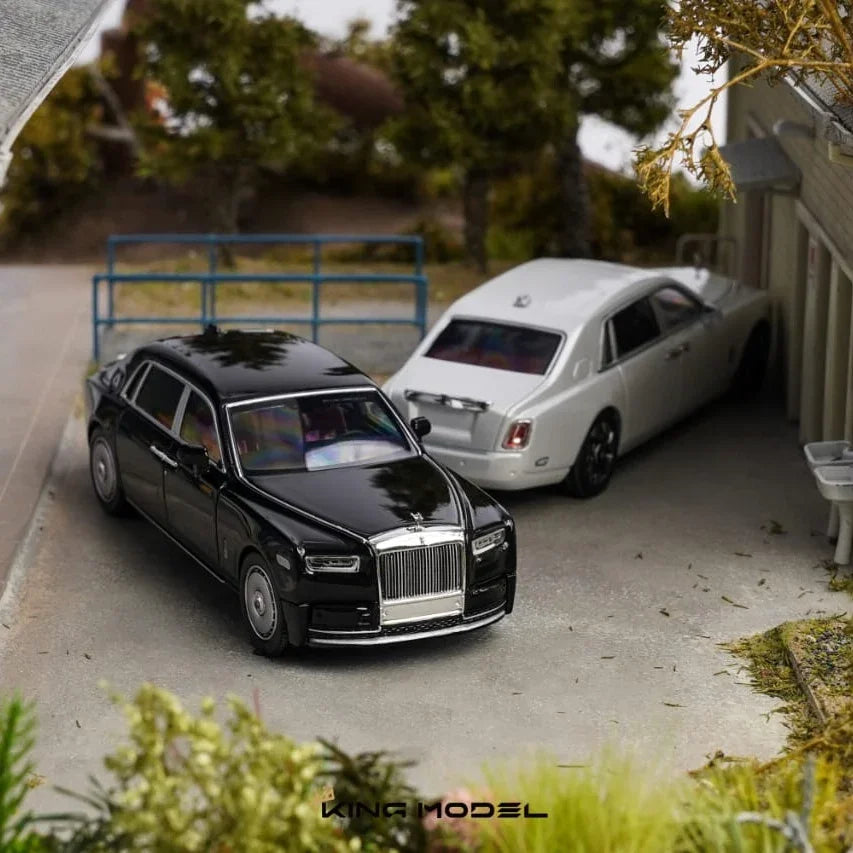 *PRE-ORDER* Rolls Royce Phantom VIII, 1:64 Scale (Black) — image 4