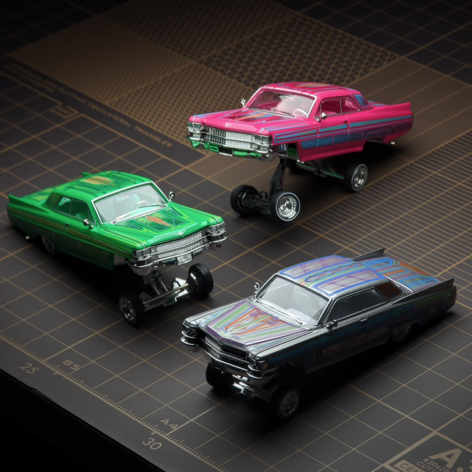 *PRE-ORDER* Cadillac DeVille Coupe Jump Car Silver ribbon with flowers 1964, 1:64 Scale — image 3