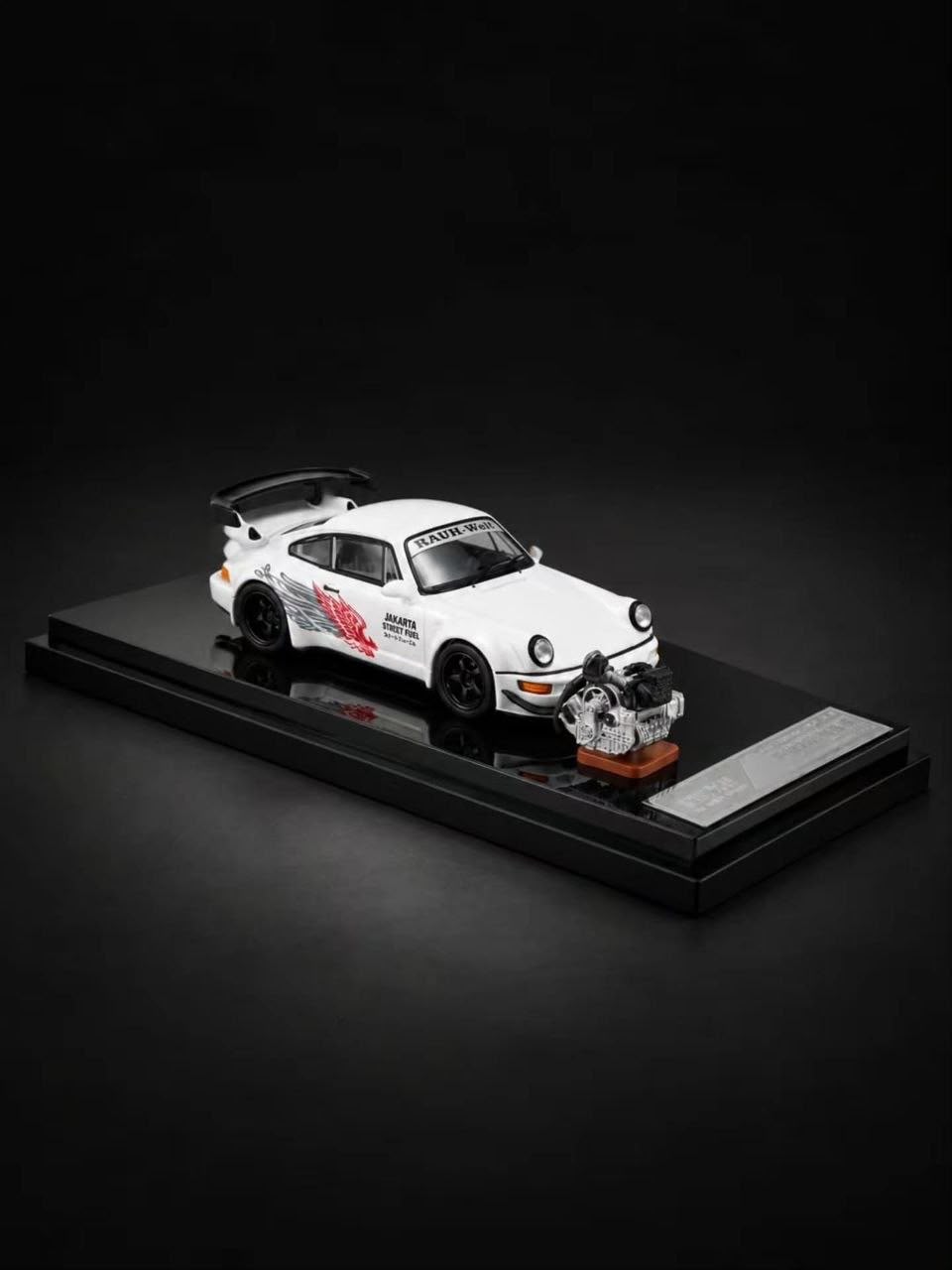 *IDE 2026* Porsche diecast RWB 964 (White) Chance of Chase Car with Figure (Limited of 999pcs), 1:64 Scale — image 1