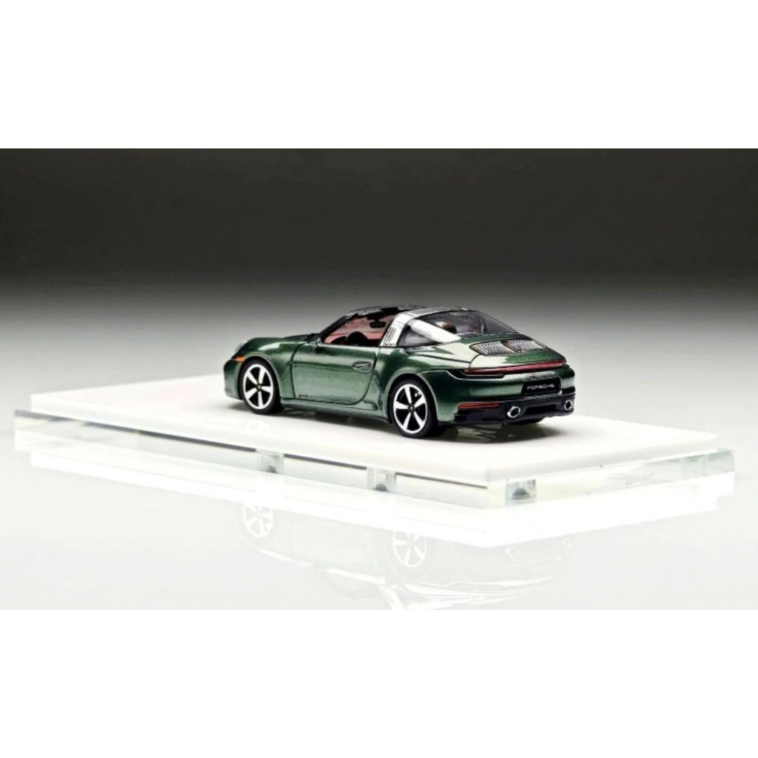 *PRE-ORDER* Porsche diecast 992 Targa, 1:64 Scale (Green) — image 3
