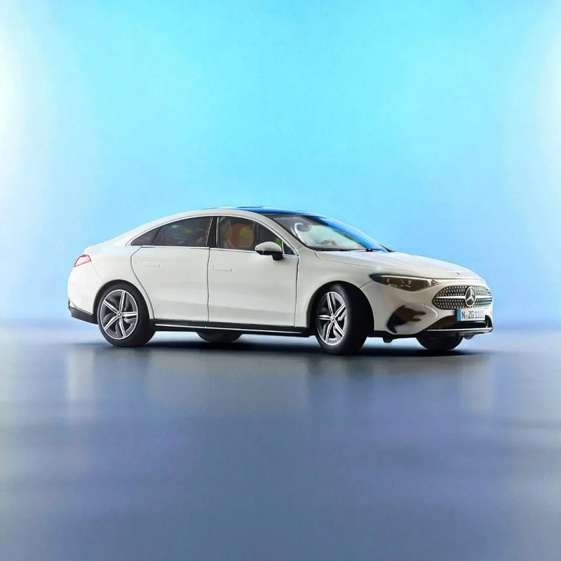 Mercedes-Benz CLA Coupé, 1:18 Scale (Polar White) — image 1