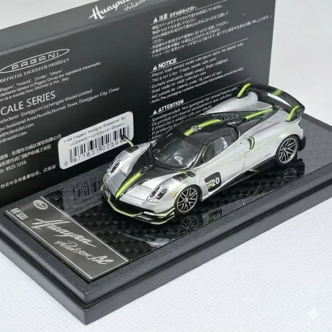 Pagani Huayra Roadster BC Shanghai Toy Fair Special Package 2025, 1:64 Scale (Silver Green) — image 3