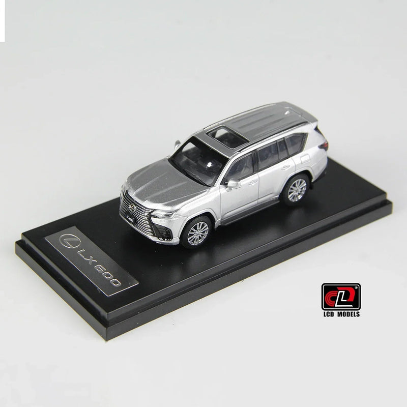 LEXUS LX600, 1:64 Scale (Silver) — image 2