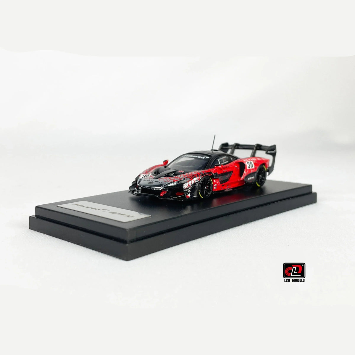 McLaren Senna GTR Foshan APA XPO Special Package 2025, 1:64 Scale (Electroplating Red) — image 1
