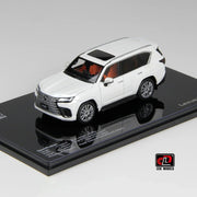 LEXUS LX600, 1:43 Scale (White) — image 1