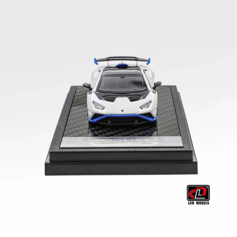 Lamborghini Huracan STO, 1:64 Scale (White) — image 2