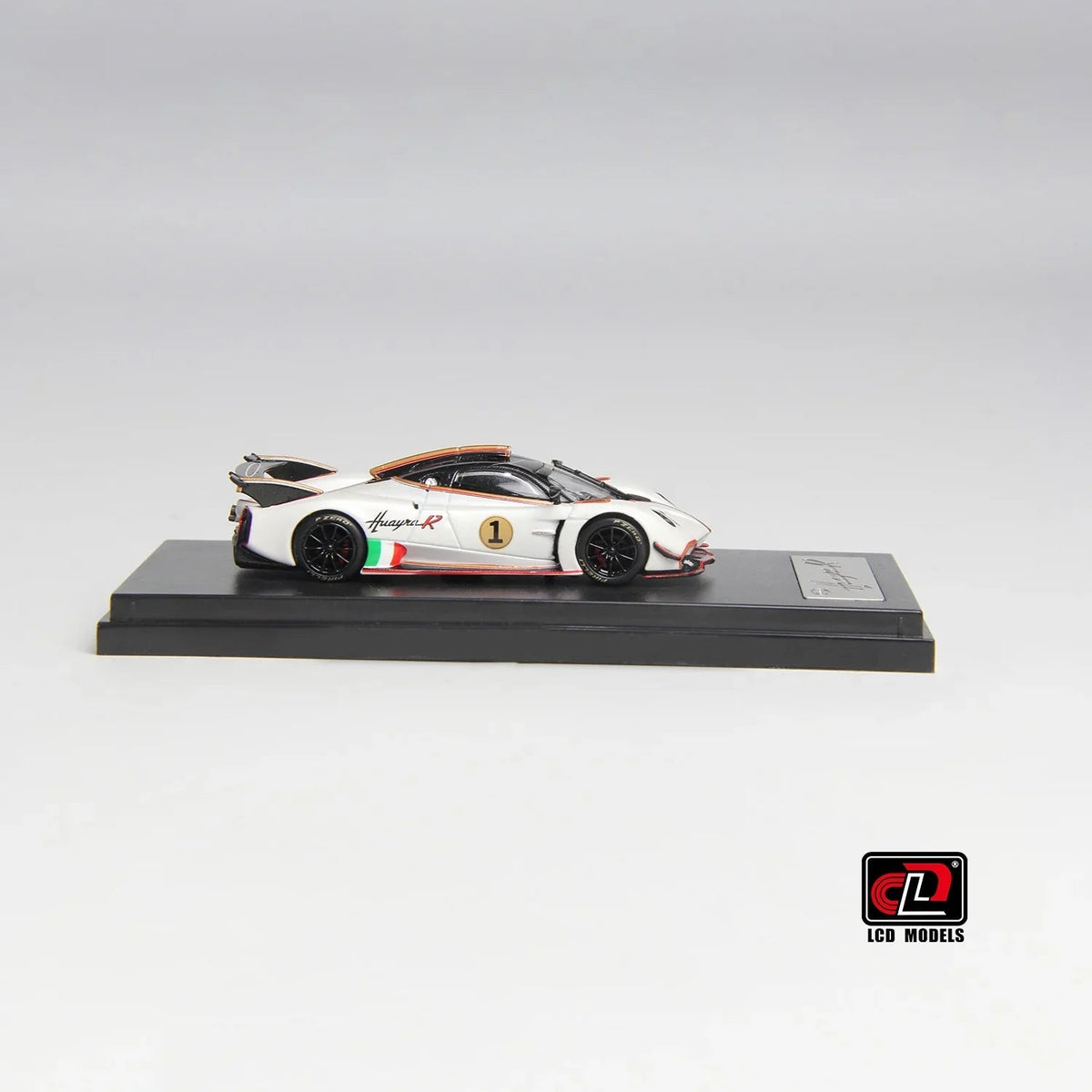 Pagani Huayra R, 1:64 Scale (Pearl White) — image 4